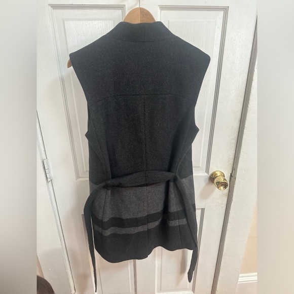 VINCE Blanket Stripe Long Vest Small Belted Gray Wool Blend Pockets Size M - Picture 11 of 11